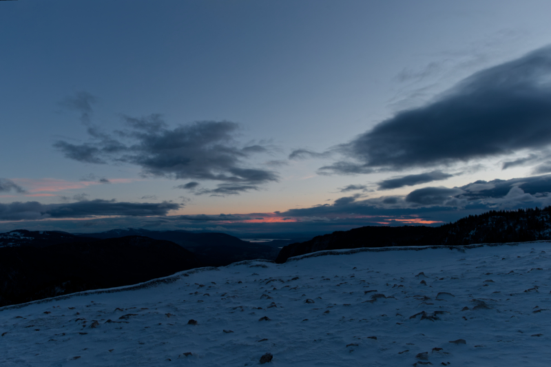 Unlimited Print - Winter Dawn at Creux-du-Van